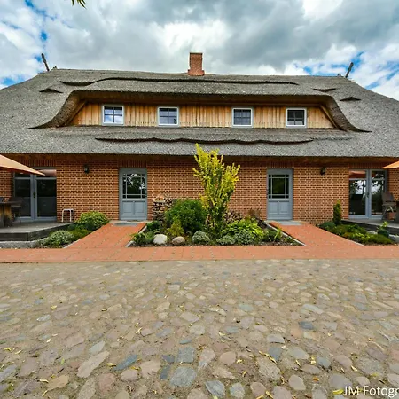 Dreiurtshof Apartment *
