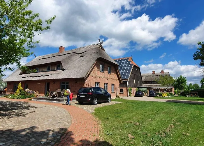 Dreiurtshof * Remplin